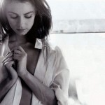 Mia Kirshner - I Live Here